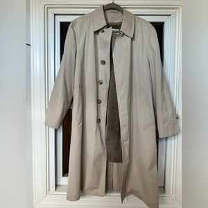 Trendy Vintage London Fog Beige Trench Coat w/ Removable Sherpa Lining